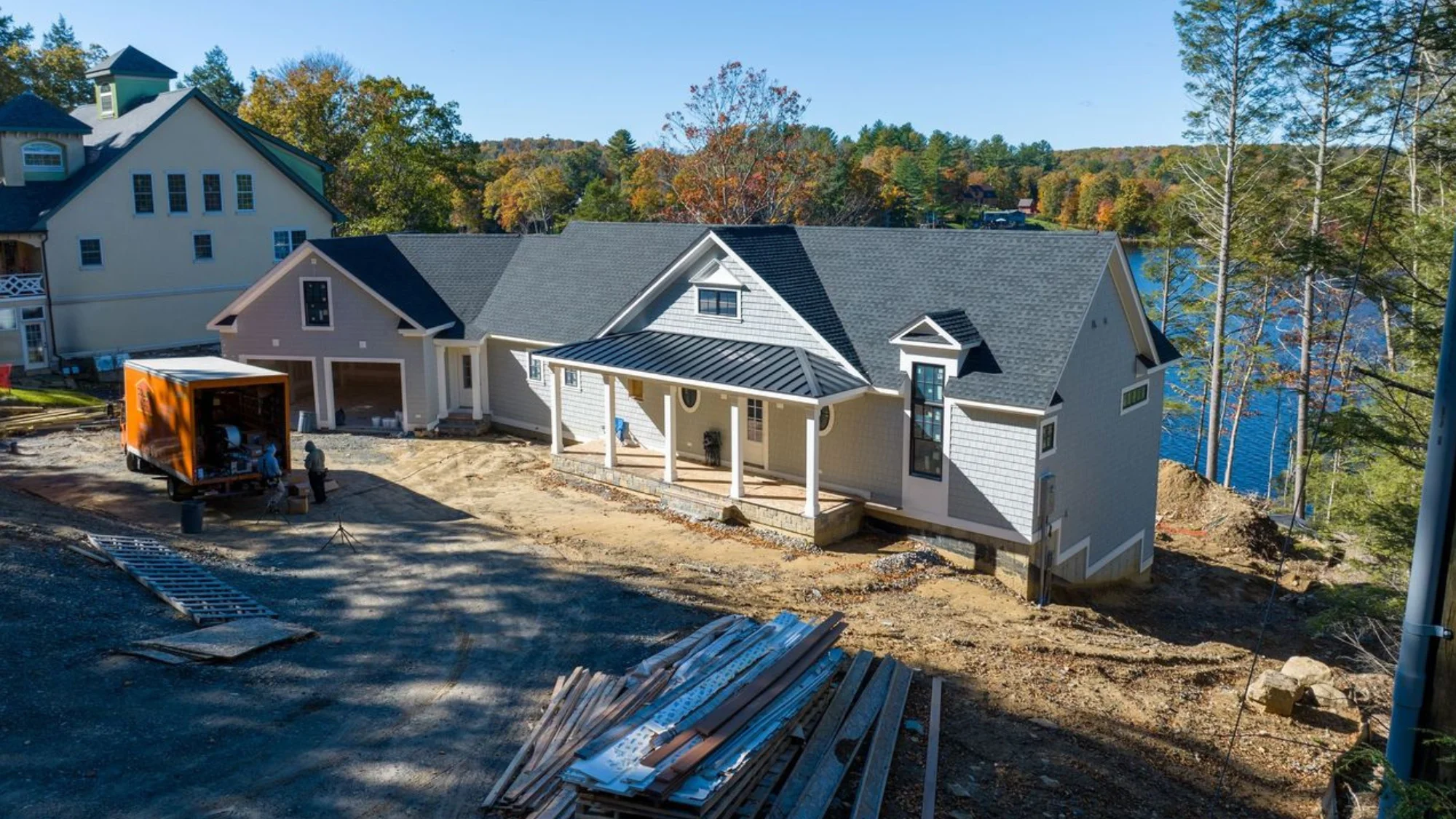 Handling Holiday Construction Delays_ How Custom Builders Mitigate Risk in December